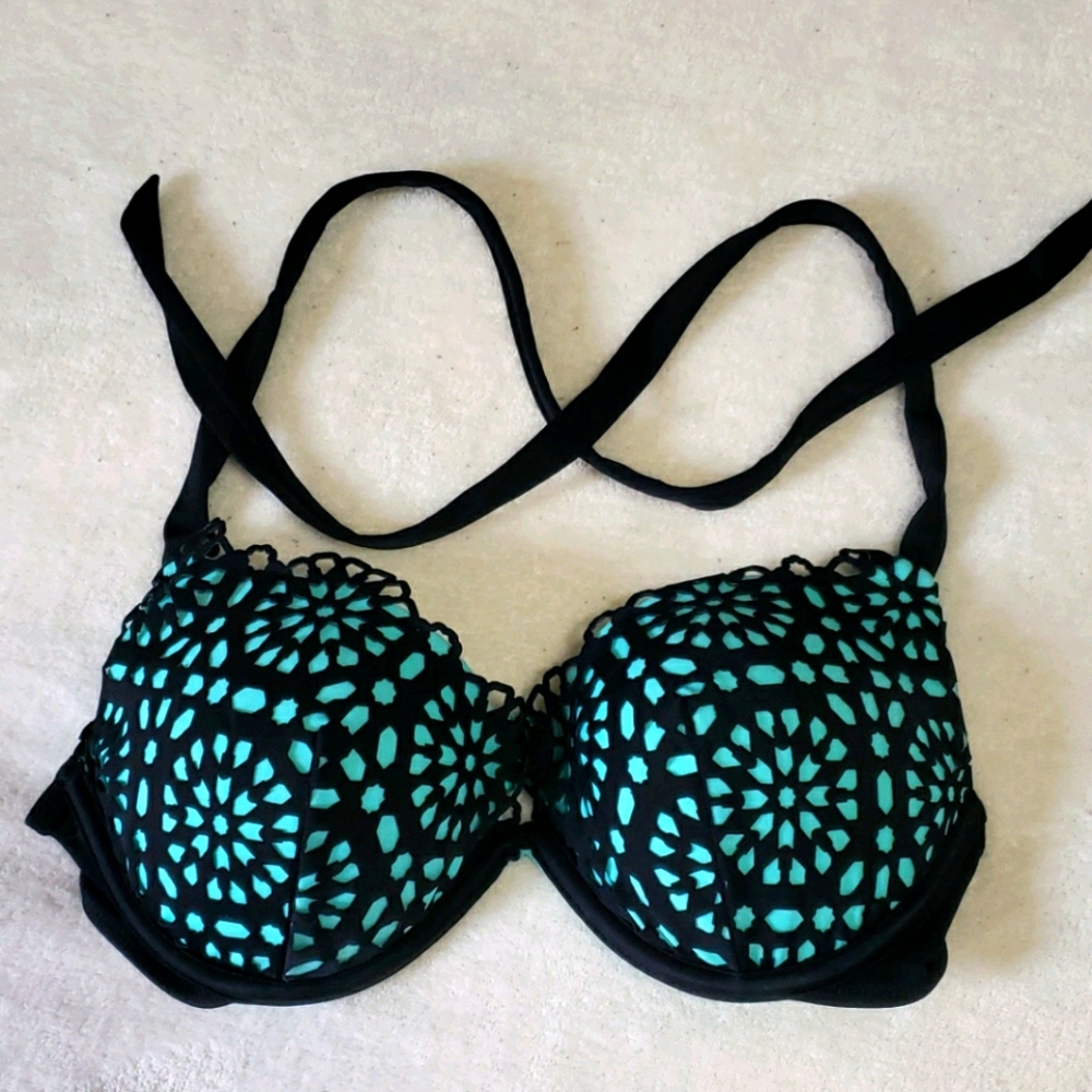 Shade & Shore push up bikini top